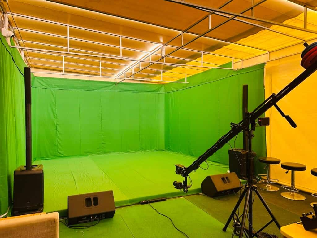 The chroma stage with jib and dolly