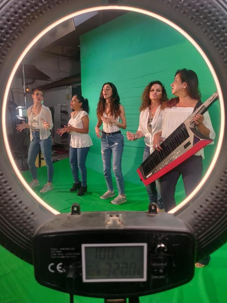 Filmytronix shoot on the chroma stage